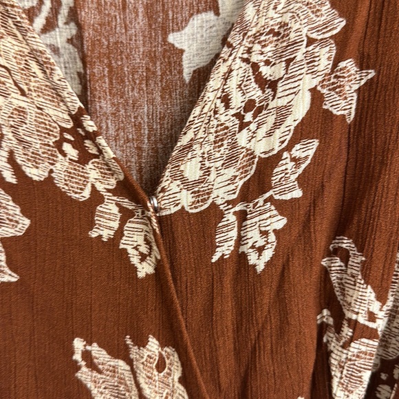 Rust Floral Maxi Dress with Flutter Sleeves - Picture 5 of 7